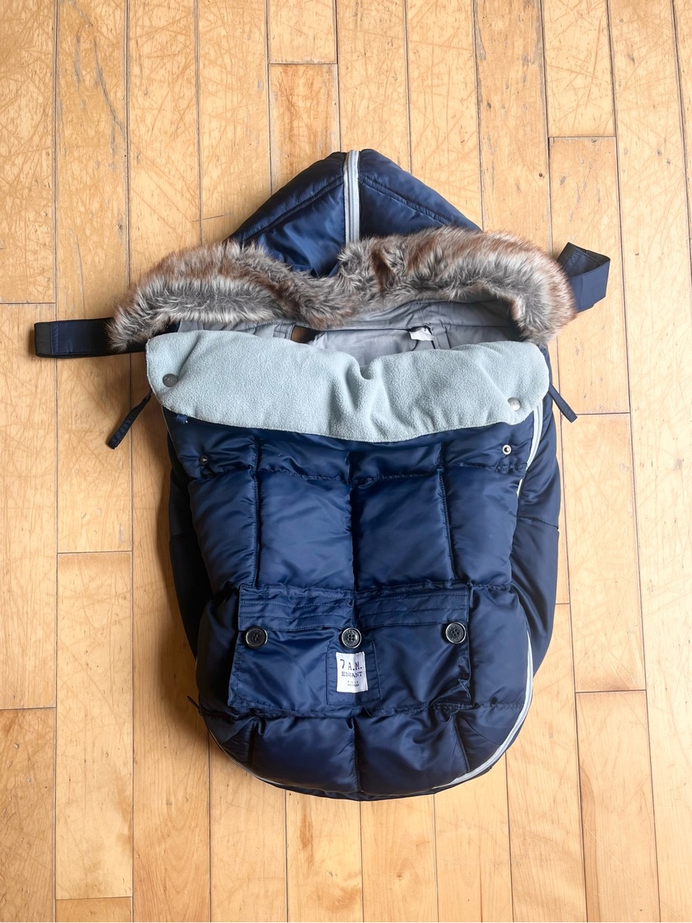 7 A.M. Enfant Le Sac Igloo Infant Car Seat /Stroller Cover Navy 0-12 Months